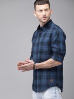 Roadster Men Blue & Black Regular Fit Checked Casual Shirt - Image 3