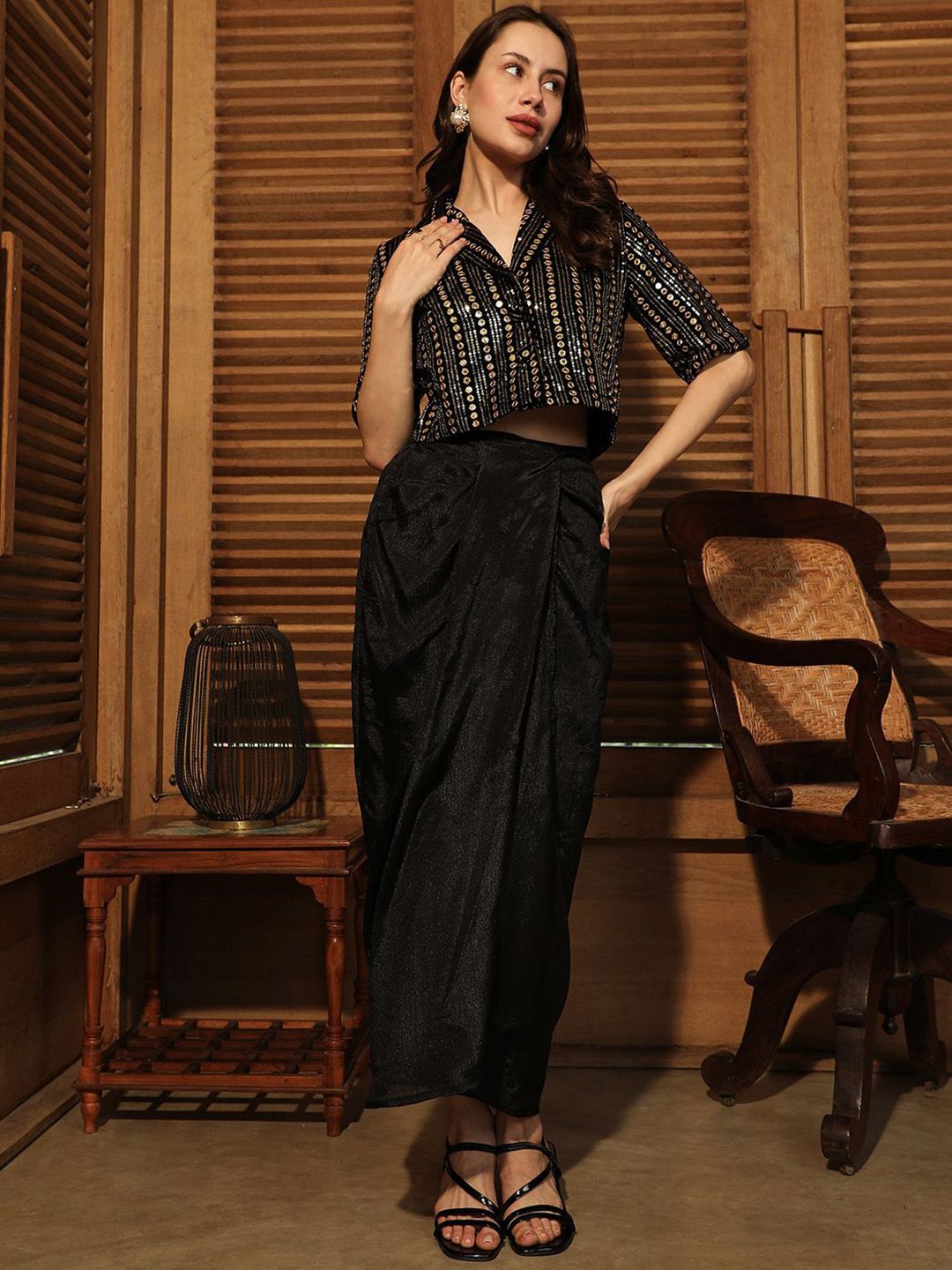 f9XB0kCX_914f923749b24c07bd39050b99522770.jpg Embellished Acrylic Top With Skirt Co-Ords - Image 1